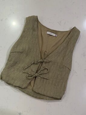 Light Olive Tie-Front Sleeveless Crop Top by Lush